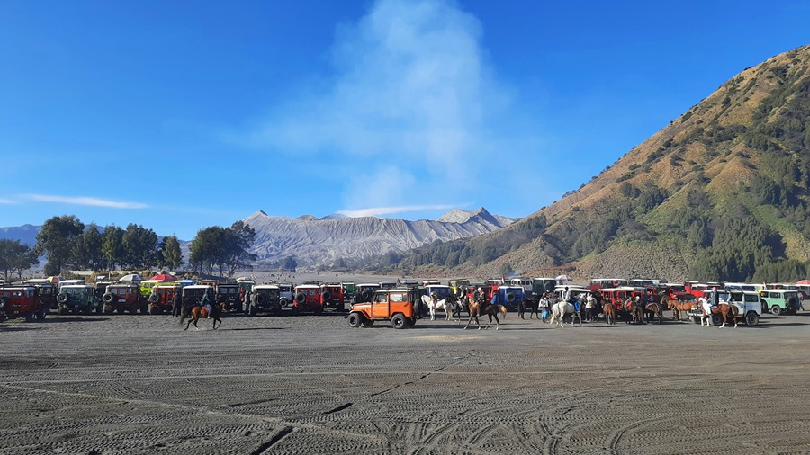 Bromo IV- Paket hemat liburan ke Bromo 2 hari 1 malam