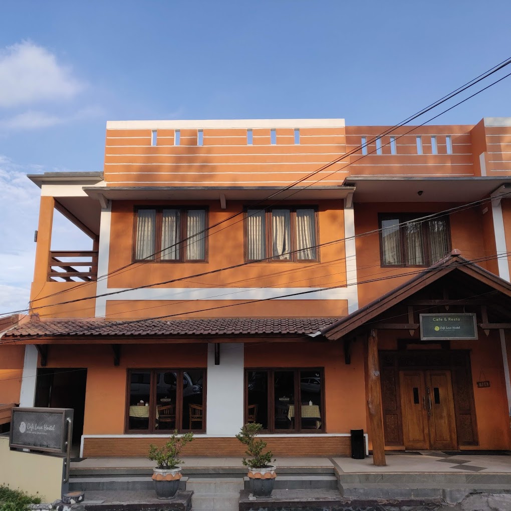 Cafe Lava Hostel - 8 Hotel Bromo dengan view terbaik