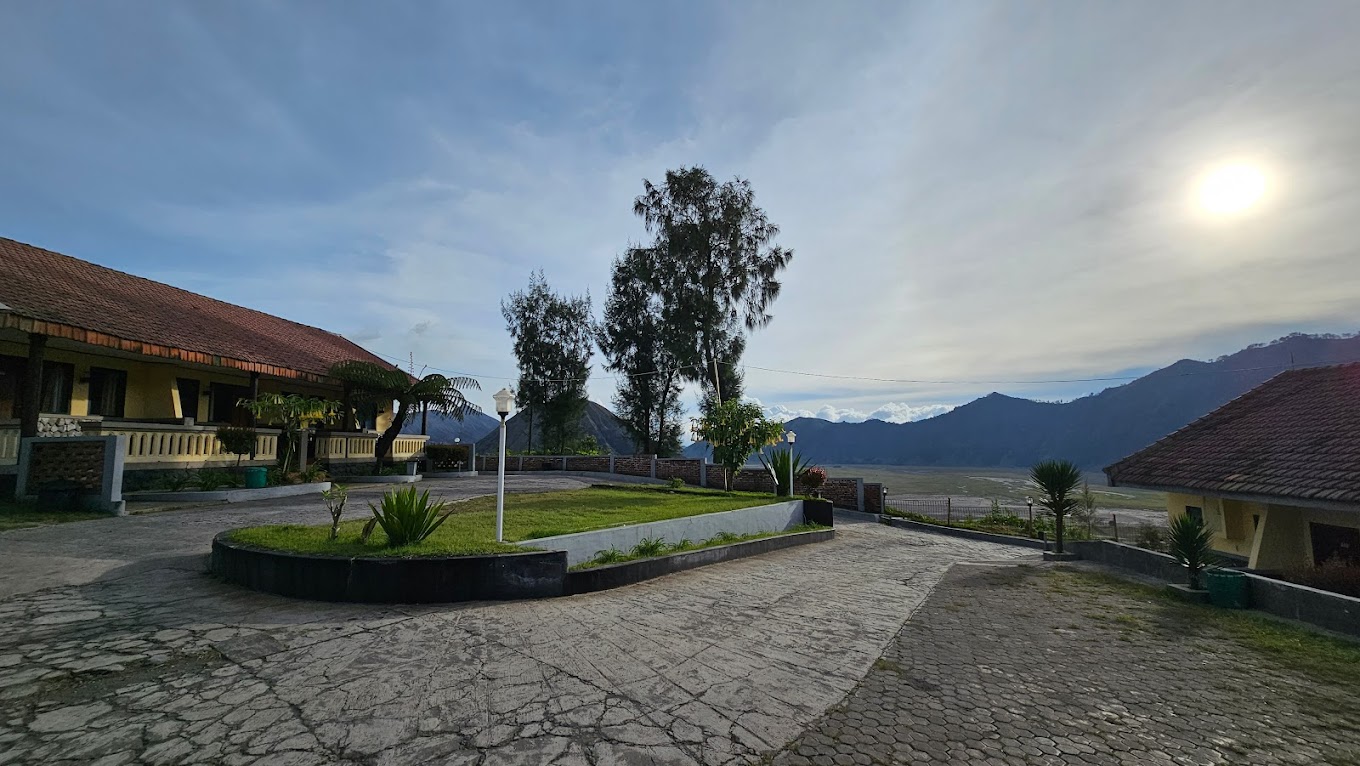 Cemara Indah Hotel - 8 Hotel Bromo dengan view terbaik