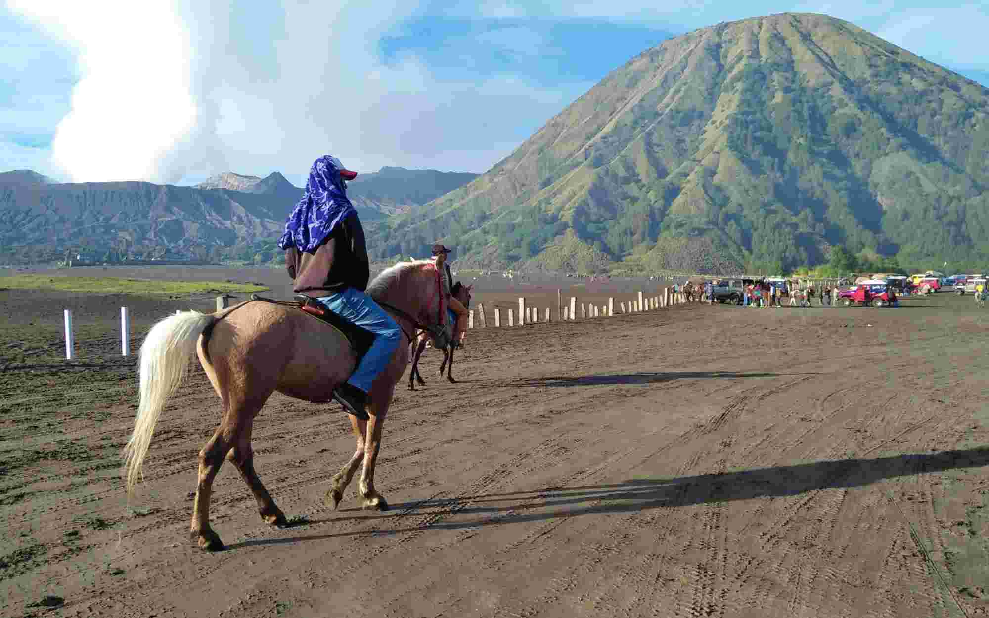 Lautan Pasir Bromo - Liburan sekolah di Bromo