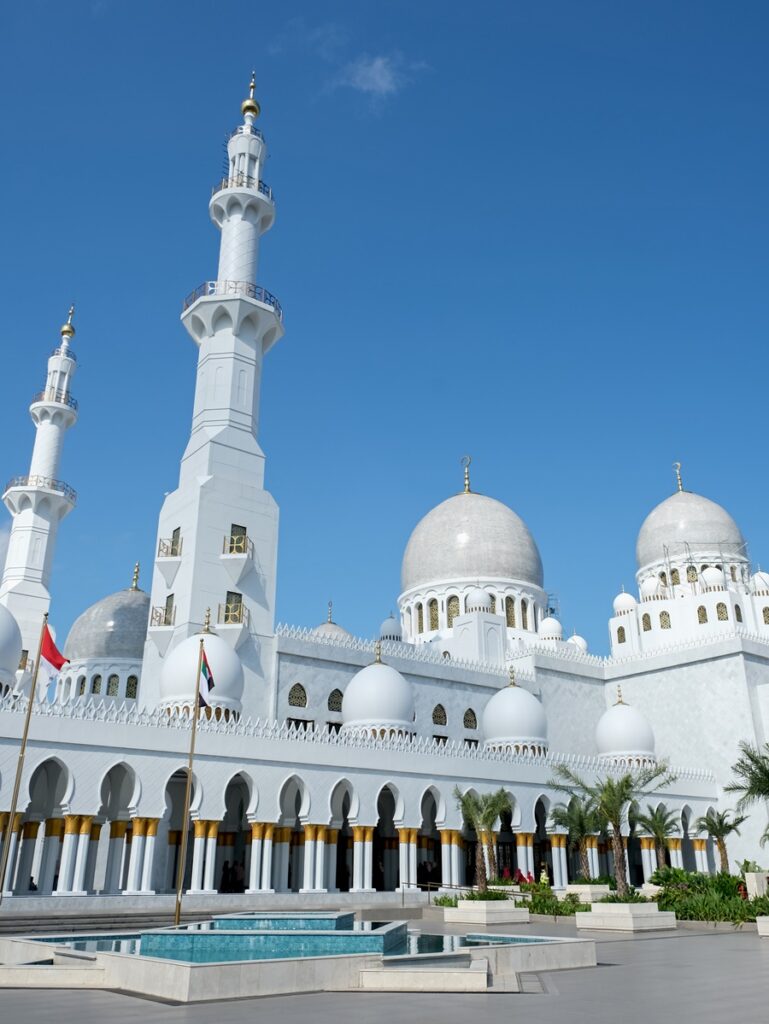 Masjid Zayyed Solo - Paket Wisata Solo