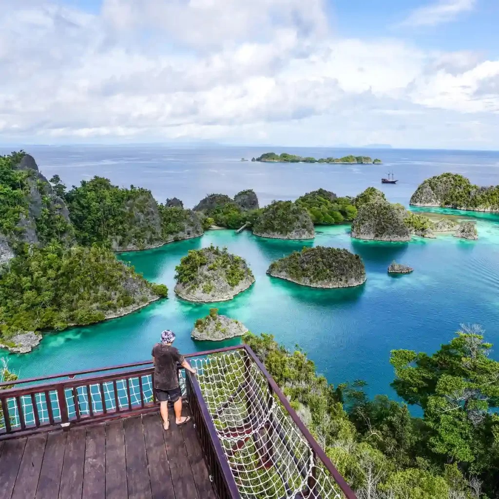 Raja Ampat: Surga Tersembunyi di Timur Indonesia