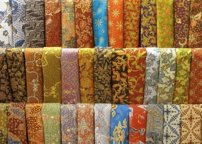 Eksplorasi Seni Batik: Warisan Budaya Indonesia yang Mendunia