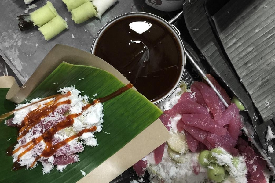 Kue Puthu Lanang Celaket - 10 Wisata Kuliner Malang yang wajib kamu coba