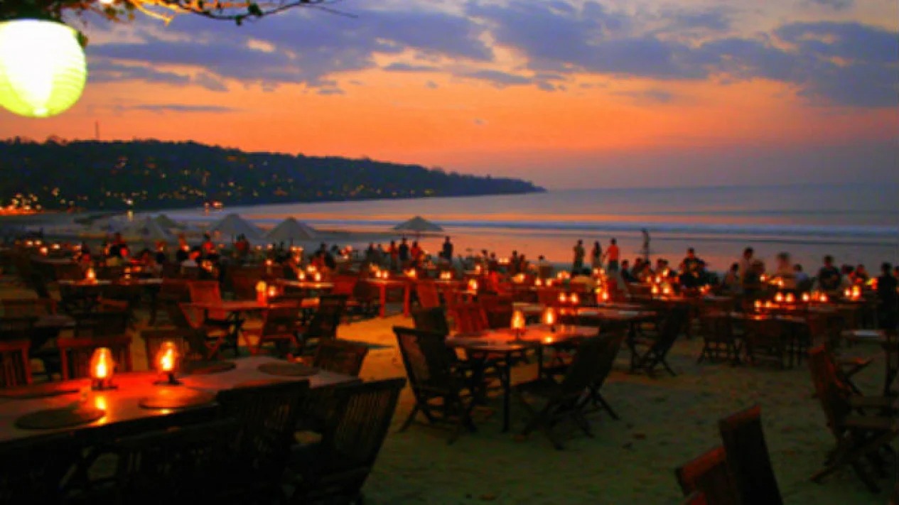 Pantai Jimbaran - WIsata Pantai Bali