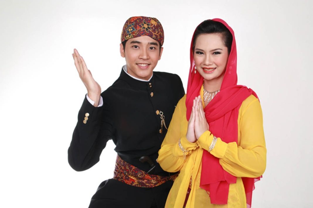 Baju Adat Betawi - Arena Wisata