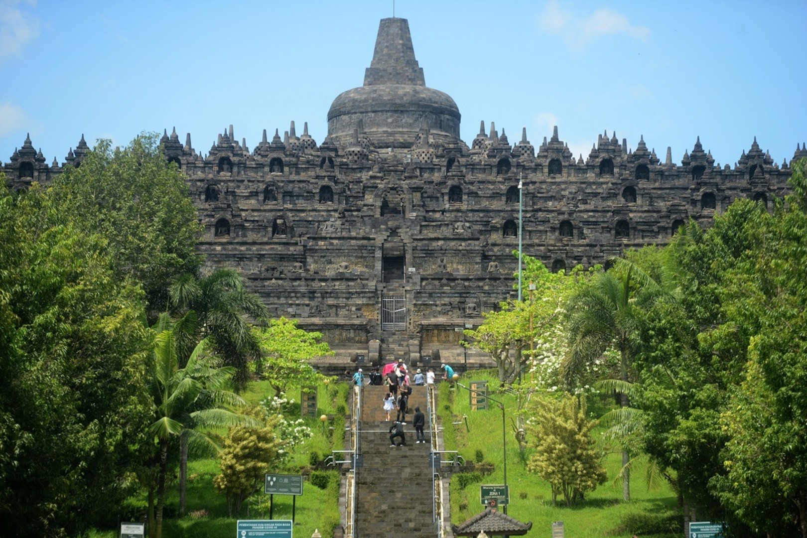 Keindahan Arsitektur Candi Borobudur dan Sejarahnya