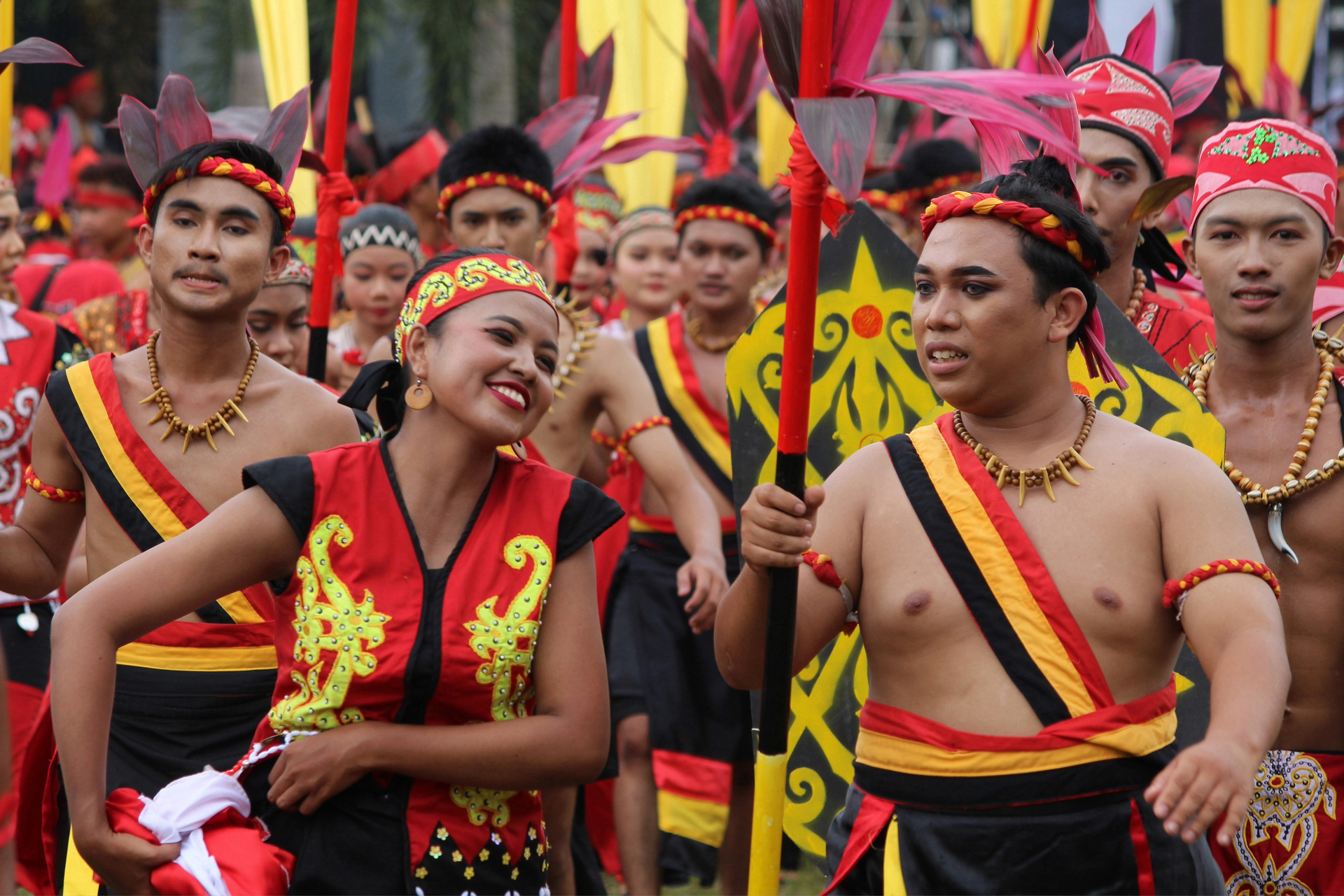 Jelajahi Budaya Suku Dayak: Keunikan, Tradisi, dan Kearifan lokal