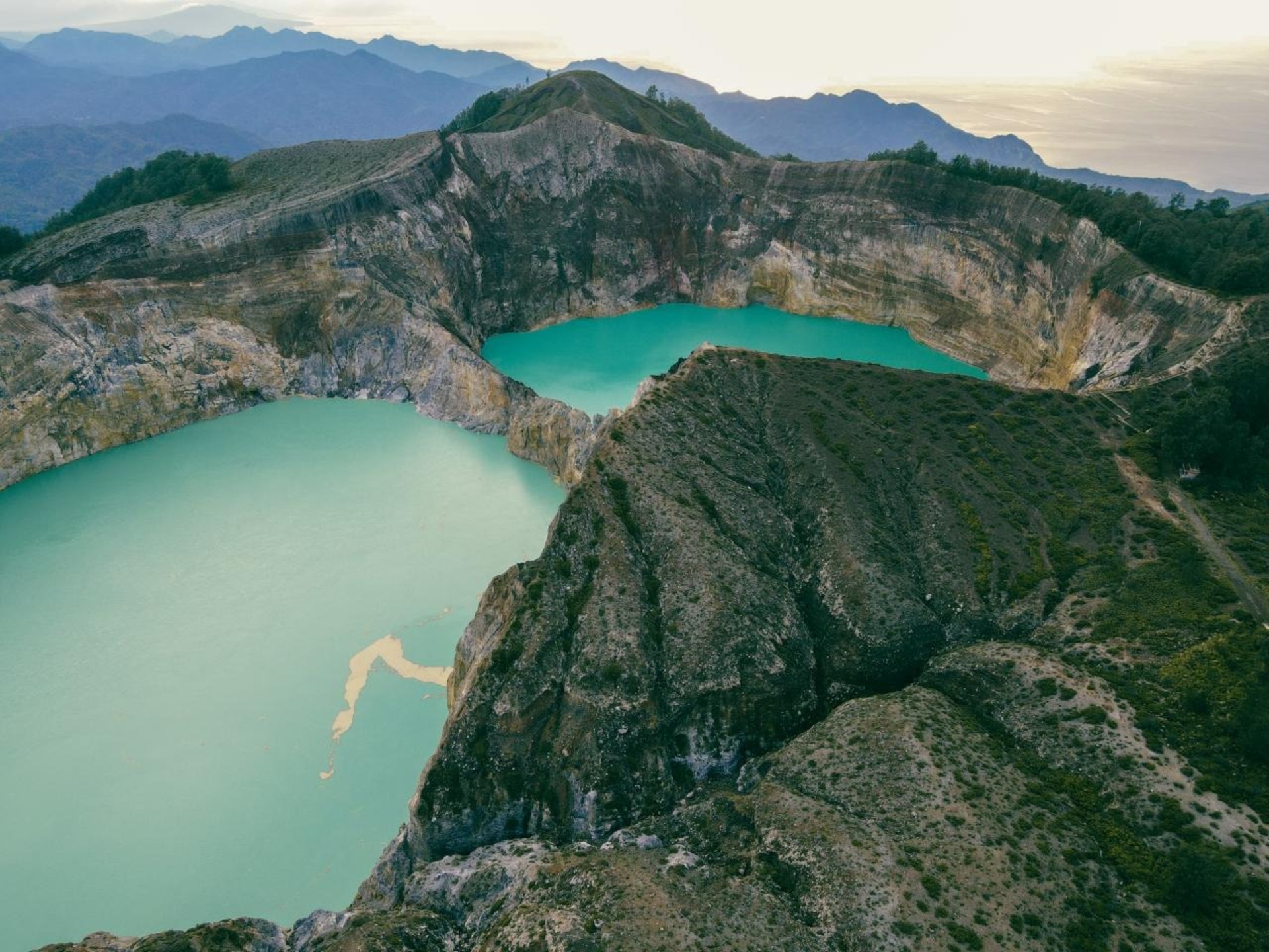 Danau Kelimutu - Wisata Danau di Indonesia