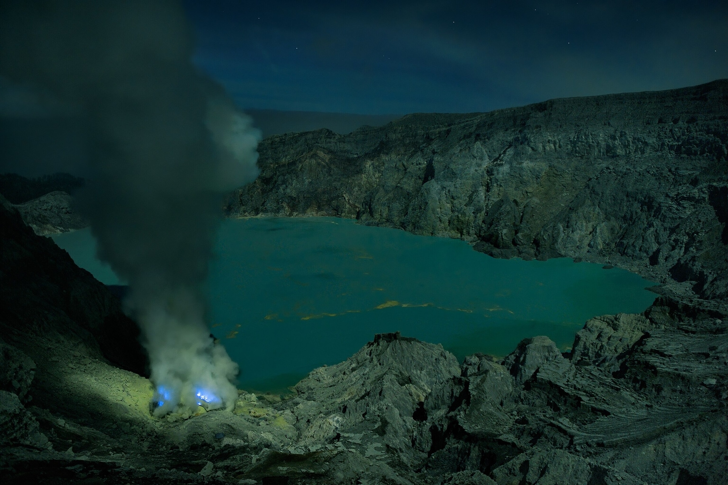 Kawah Ijen - Destinasi Wisata Unik
