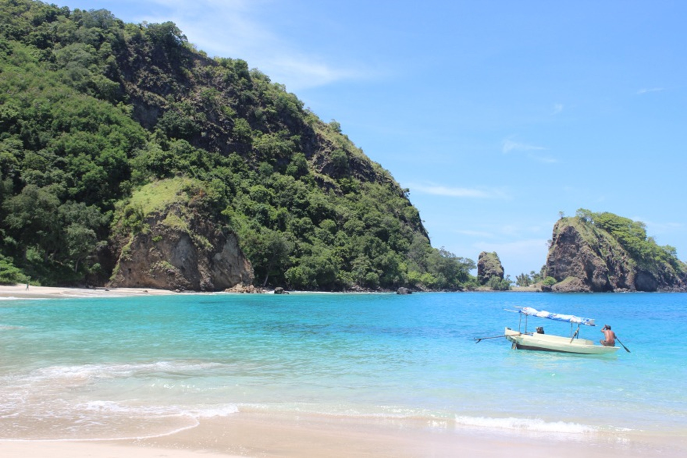 Pantai Koka - Destinasi Wisata Unik
