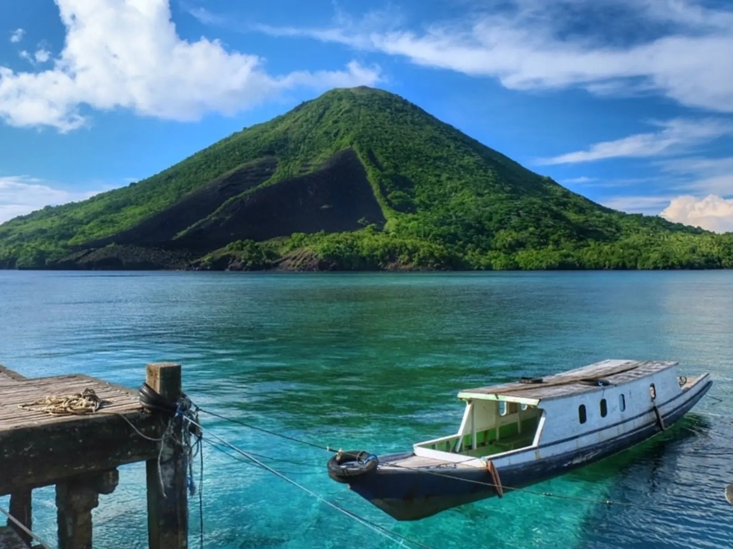 10 Destinasi Wisata Budaya di Indonesia Timur