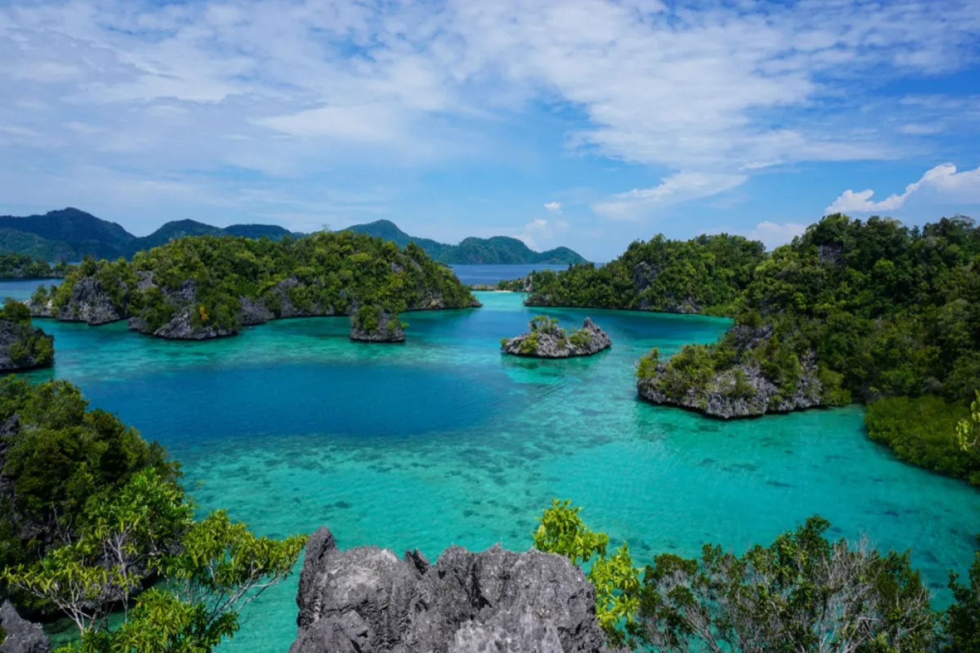 Pulau Sombori - 10 Wisata Tersembunyi di Indonesia