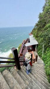 Solo Trip Seru Bersama Kak Muji