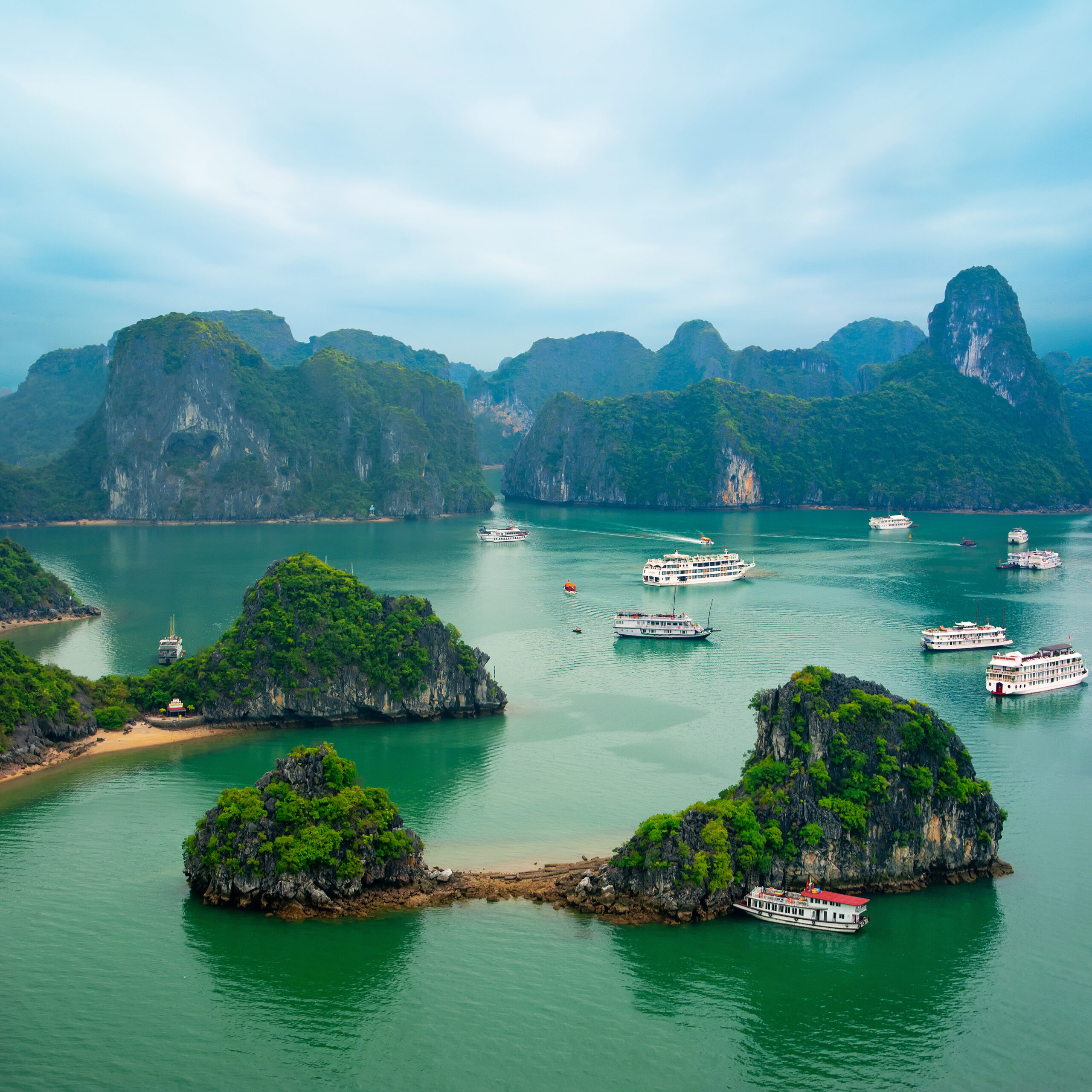 8D COMPLETE VIETNAM SAPA DANANG BY VIETJET
